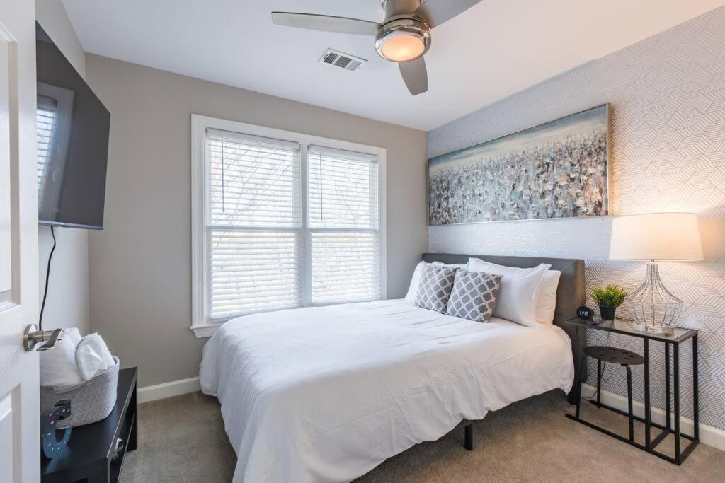 Beautifully Nestled Family Friendly 3 Miles To Mbs * Atlanta